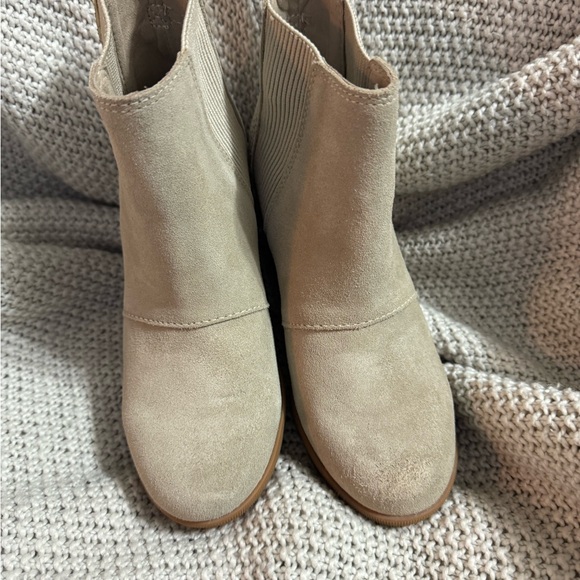 Sorel Women's Joan of Arctic Wedge II Chelsea Bootie Khaki II - Size 6, Like New - Picture 2 of 6